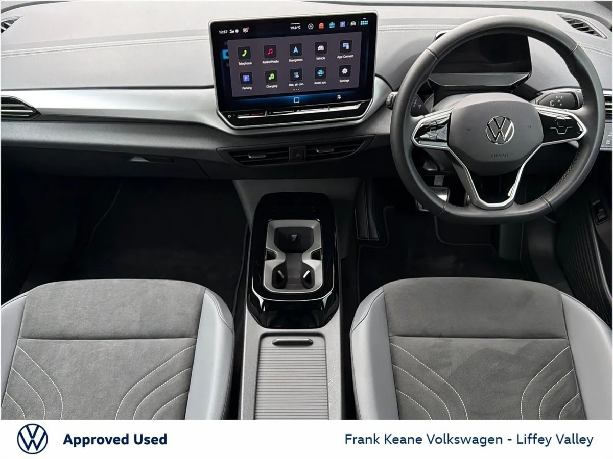 Volkswagen ID.4 77KWH MATCH PRO 286BHP *SCALE SILV - Image 2
