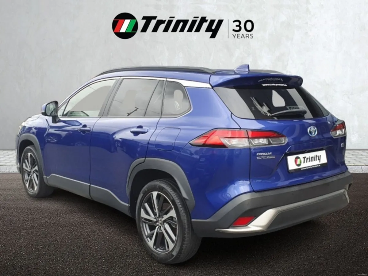 Toyota Corolla Cross ** HYBRID ** HIGH SPEC ** TRI - Image 3