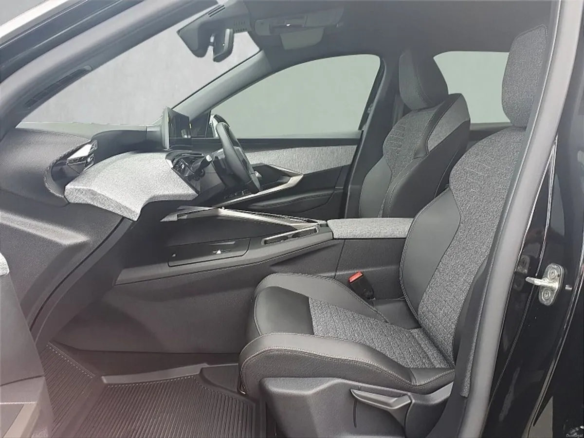 Peugeot 3008 ** 1.2 MHEV 145BHP ** ALLURE ** TRINI - Image 6