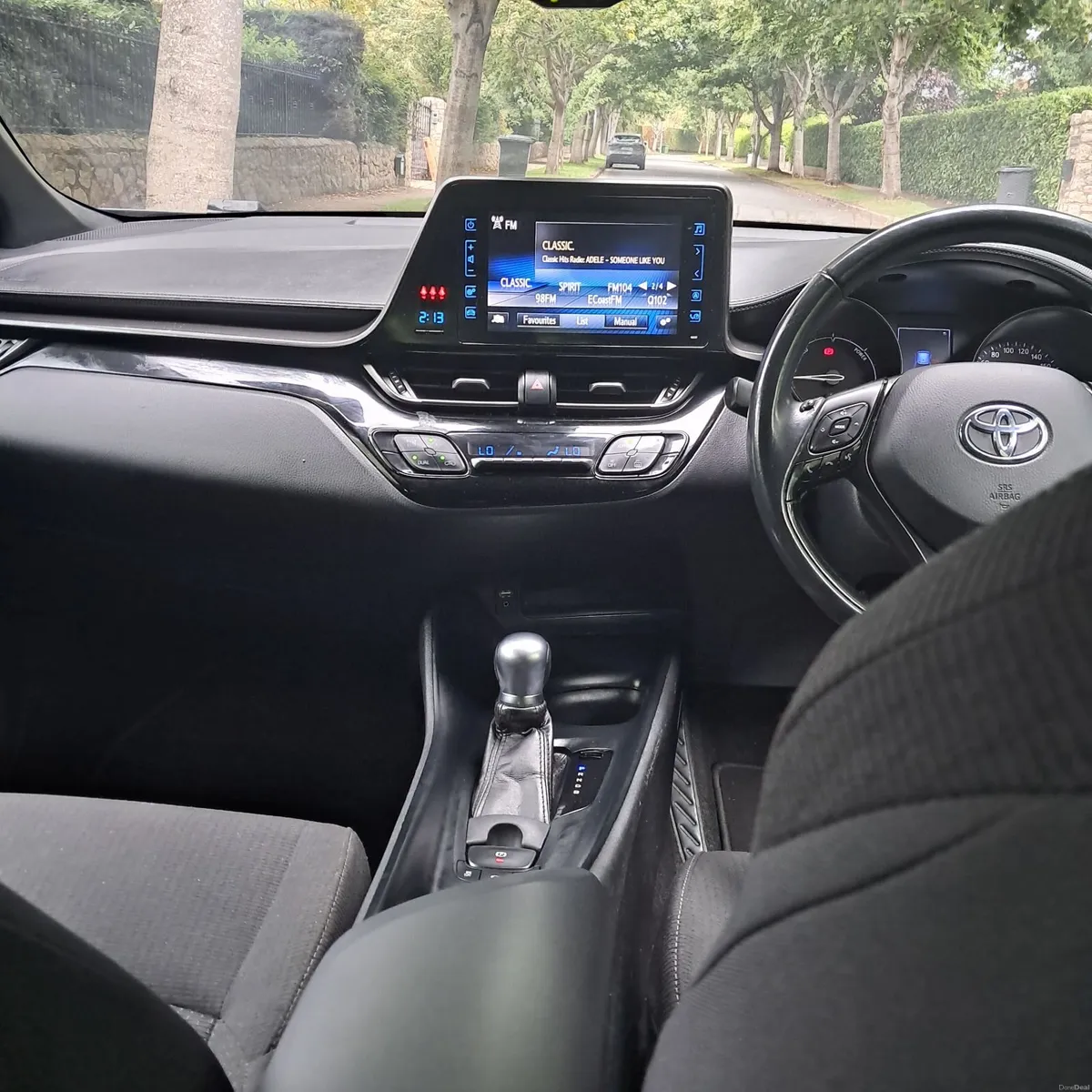 20182 Toyota CHR  Hybrid Luna Fresh NCT&Tax Bargai - Image 4