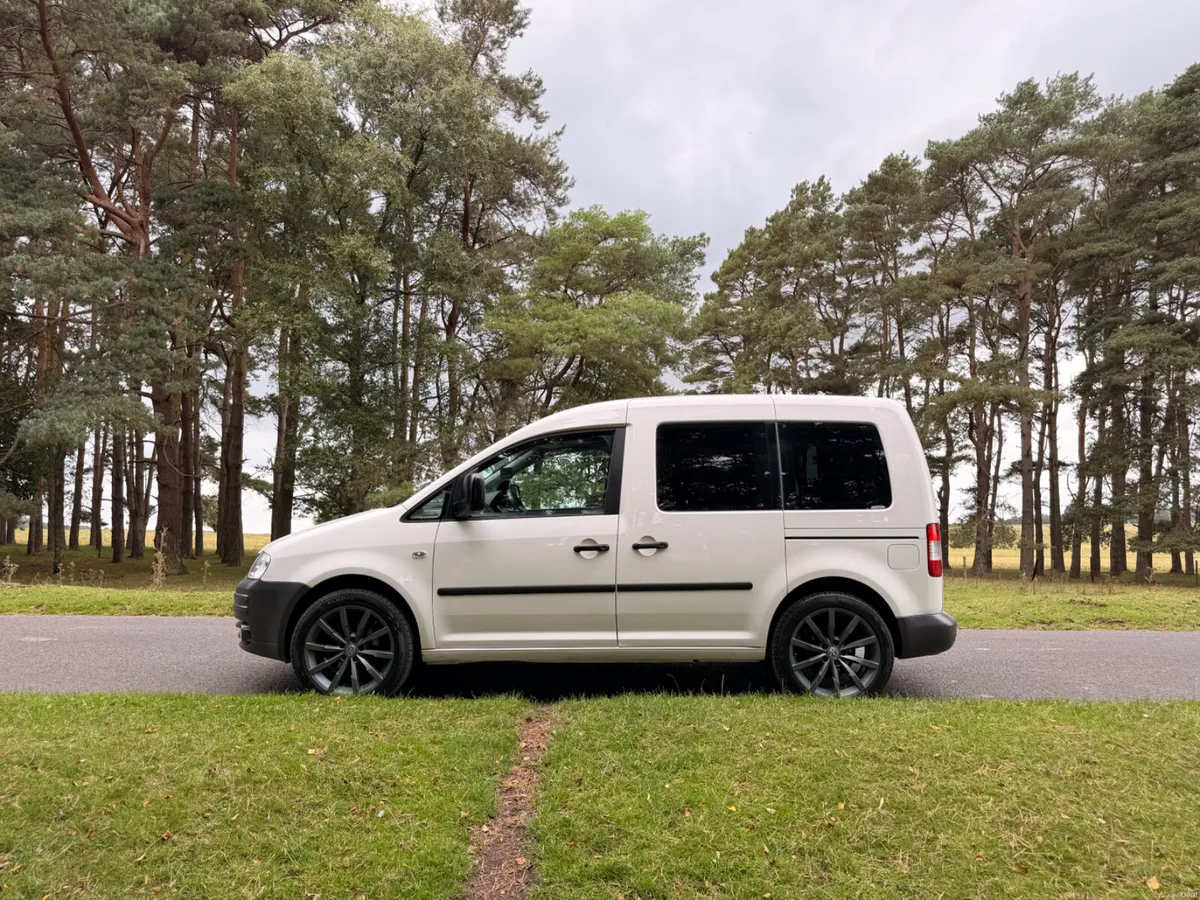 Volkswagen Caddy 1.9 TDI Life 5 Seater - Image 4