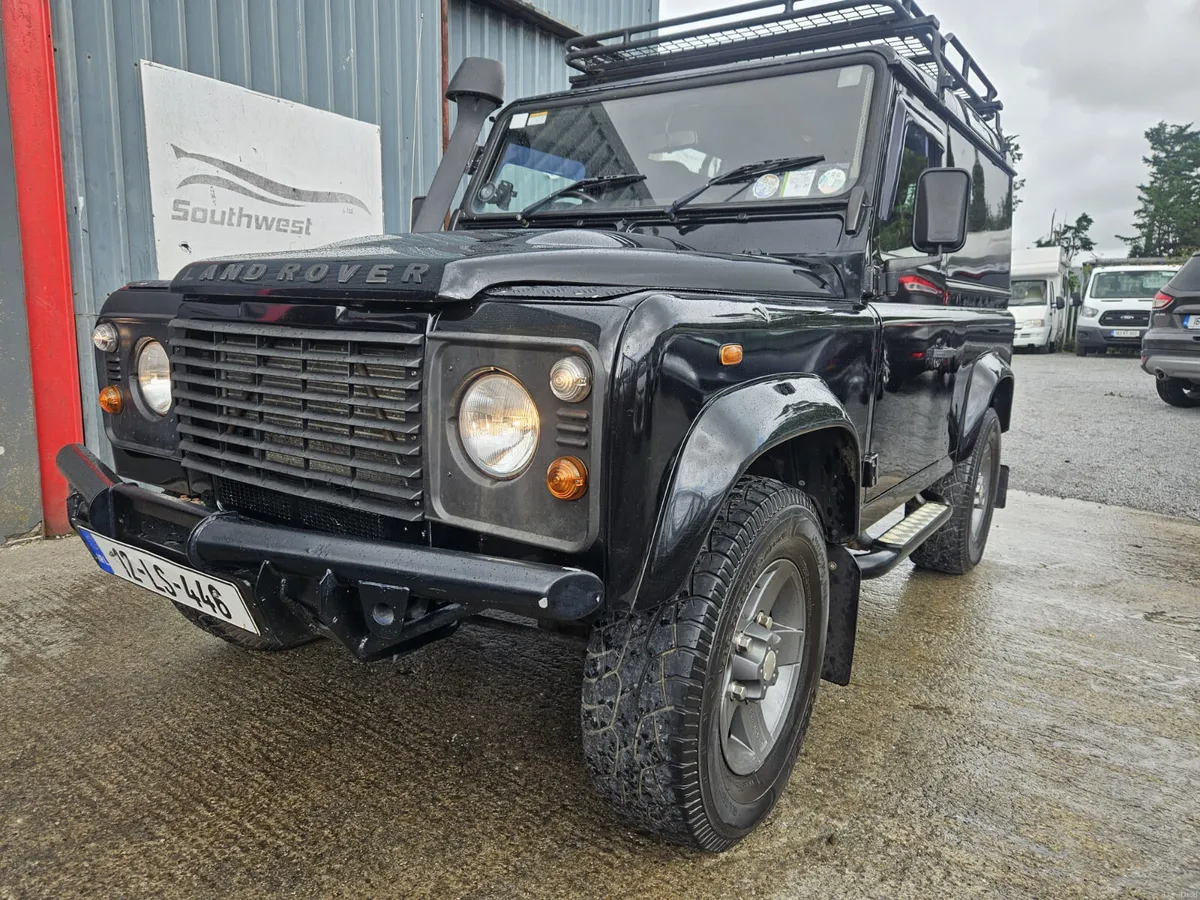2012 Land Rover Defender Low Kms - Image 5
