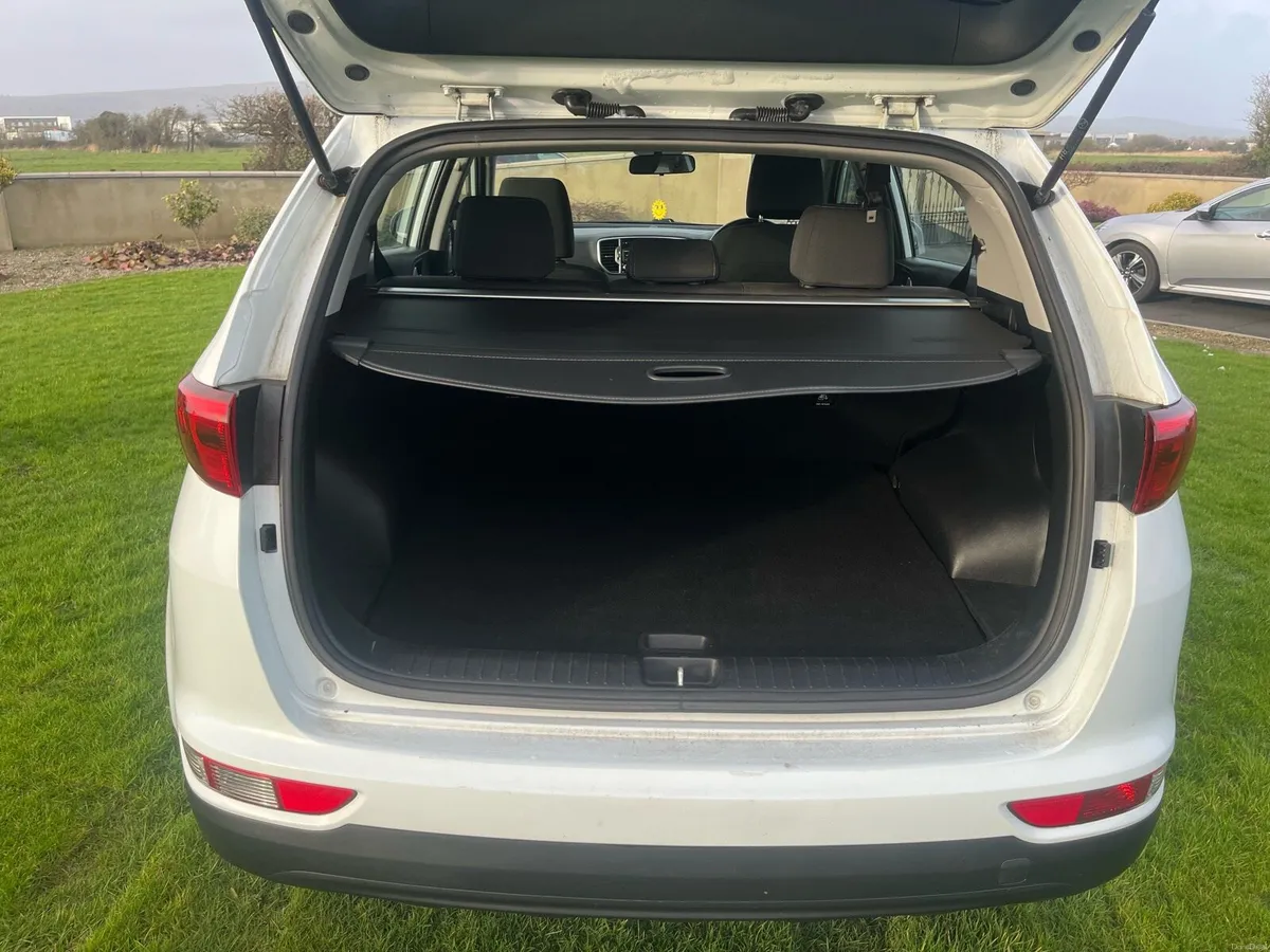 182 Kia Sportage - Image 6