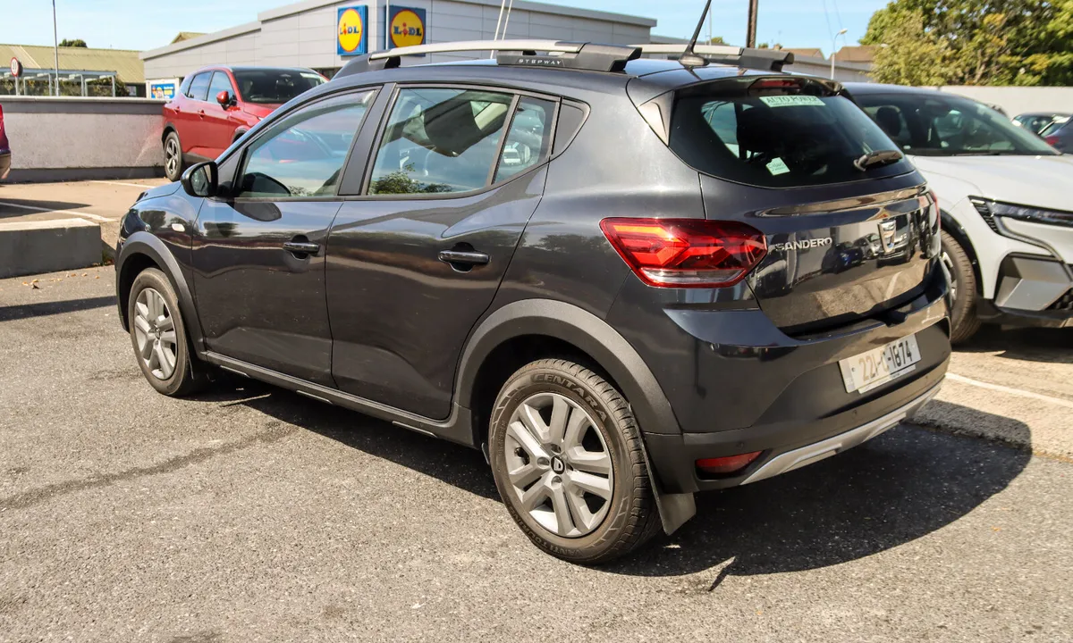2022 Dacia Sandero Stepway 1.0 Petrol AUTOMATIC - Image 5