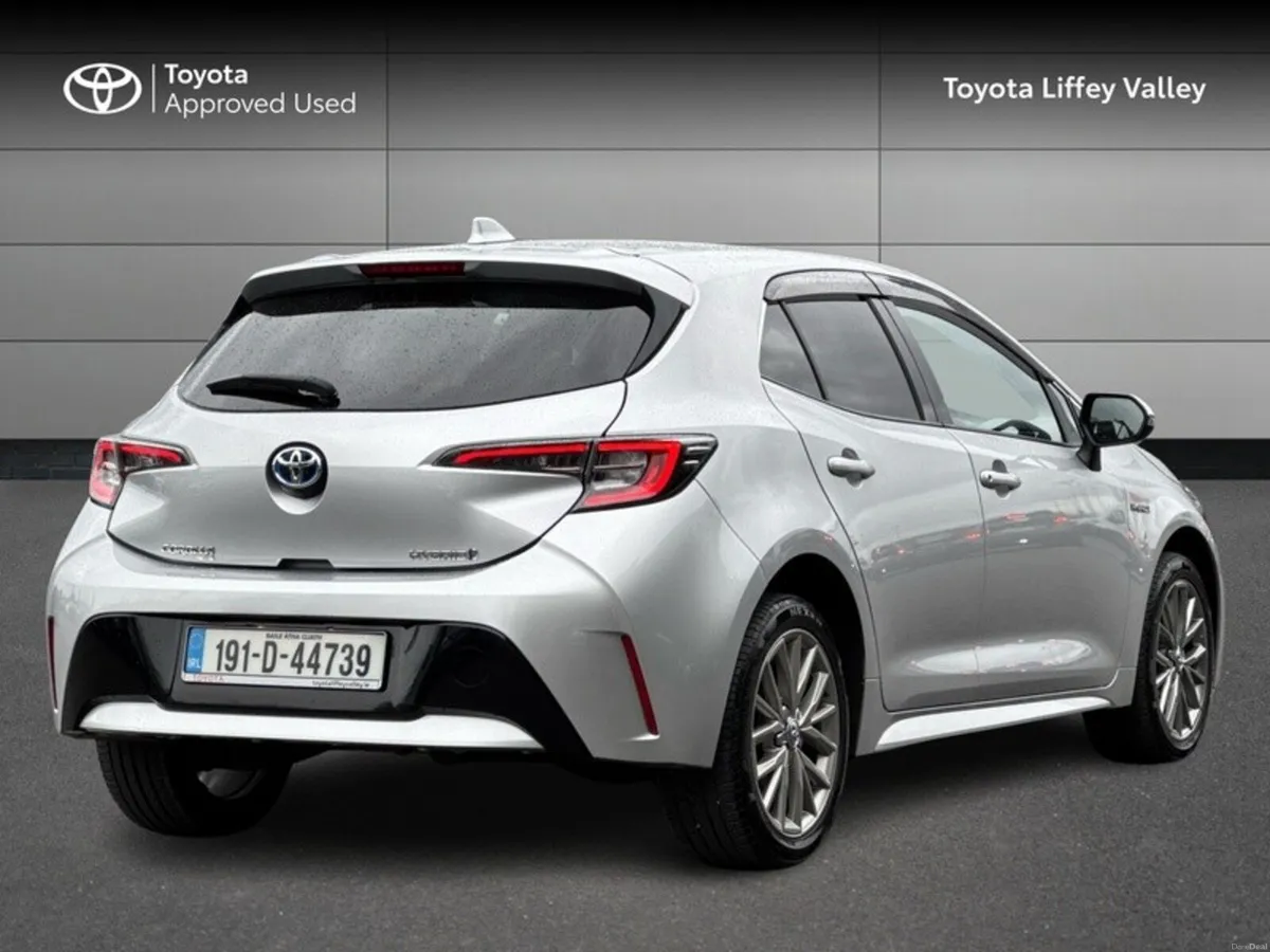 Toyota Corolla COROLLA HYBRID SOL H/B - Image 2
