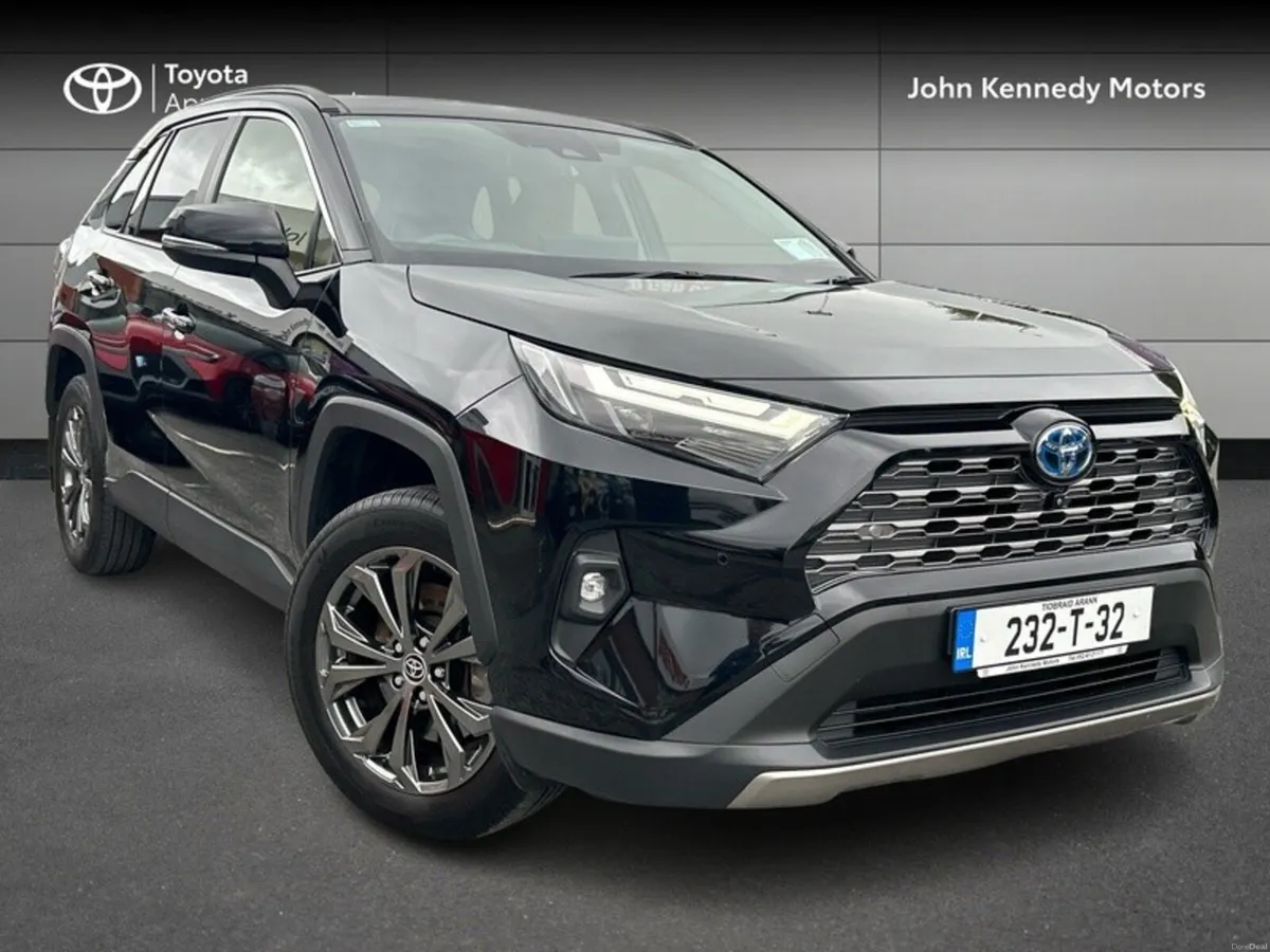 Toyota RAV4 PLATINUM EDITION AUTO - Image 1