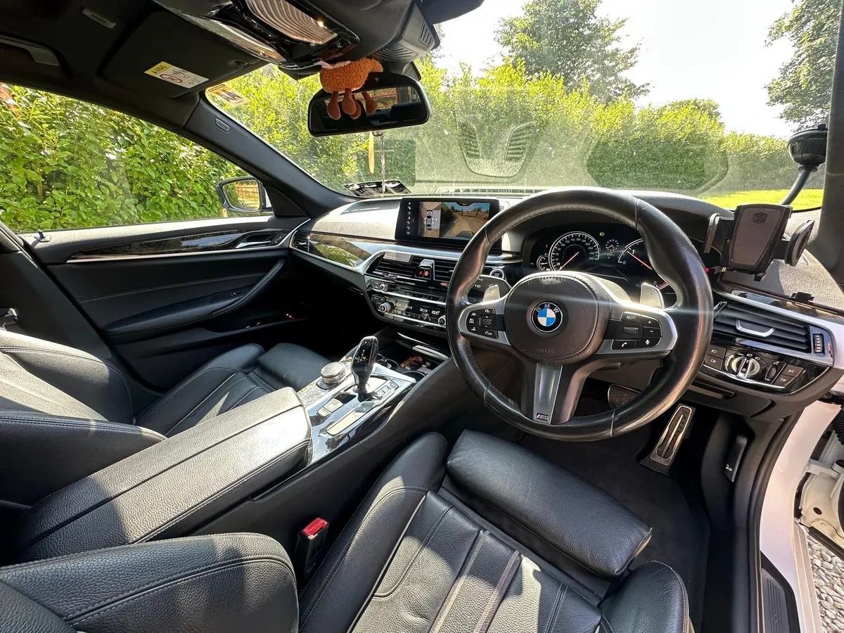 2017 BMW 5 Series - High Spec - Image 2
