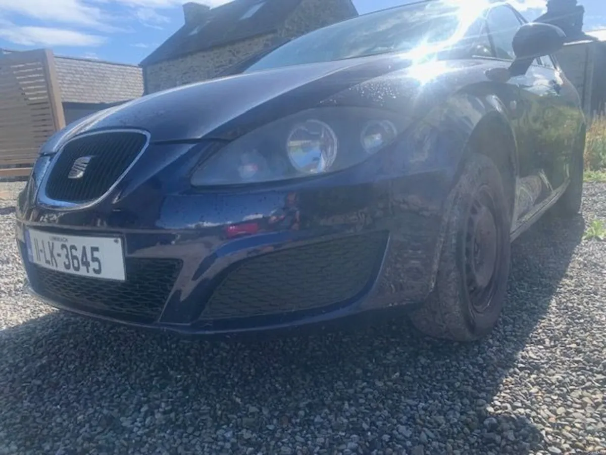 SEAT Leon 2011 - Image 1