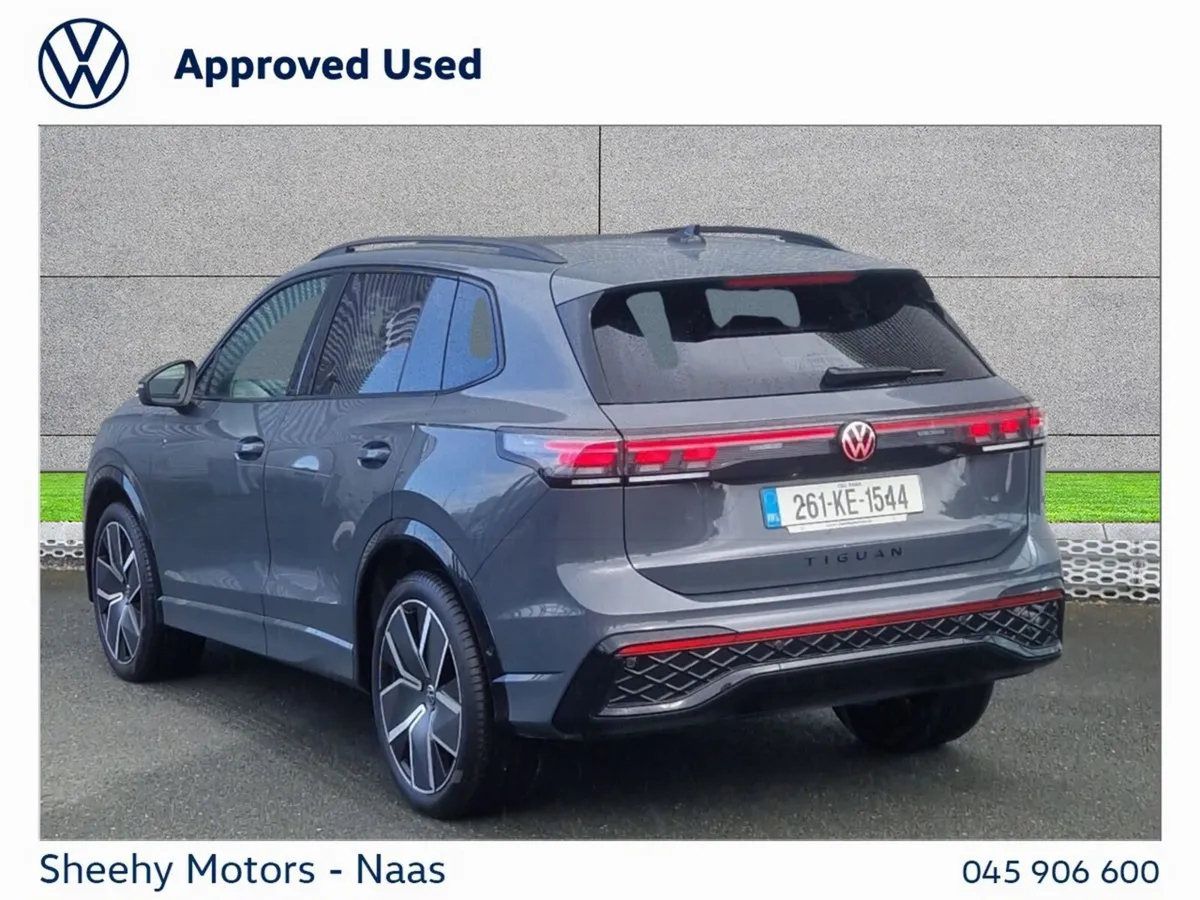 Volkswagen Tiguan R-Line 75 2.0TDI DSG, Black Pack - Image 3