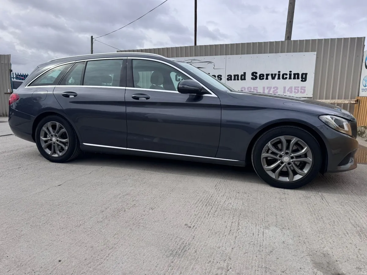 162 MercedesC 180 D AVANTGARDE Auto Estate - Image 6