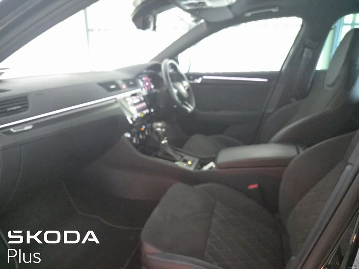 Skoda Superb 2.0 TDI 150BHP DSG SPORTLINE - Image 4