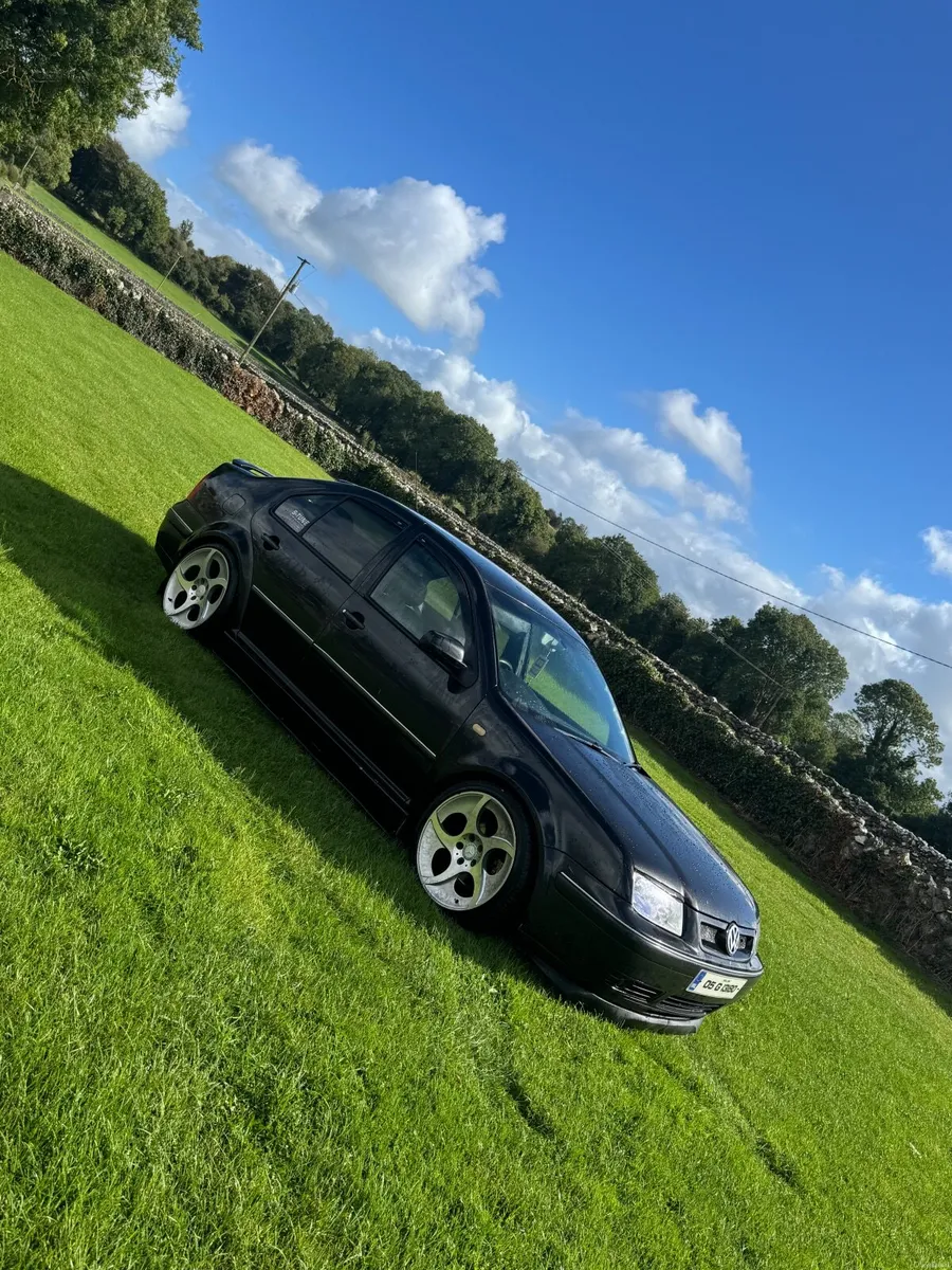 Volkswagen Highline Bora 2005 - Image 1