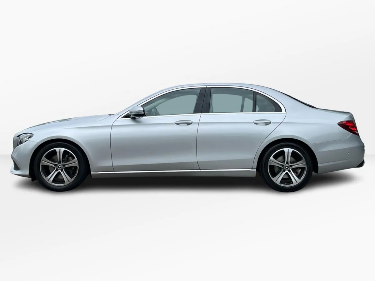 Mercedes-Benz E-Class E 220D Avantgarde Saloon - Image 5
