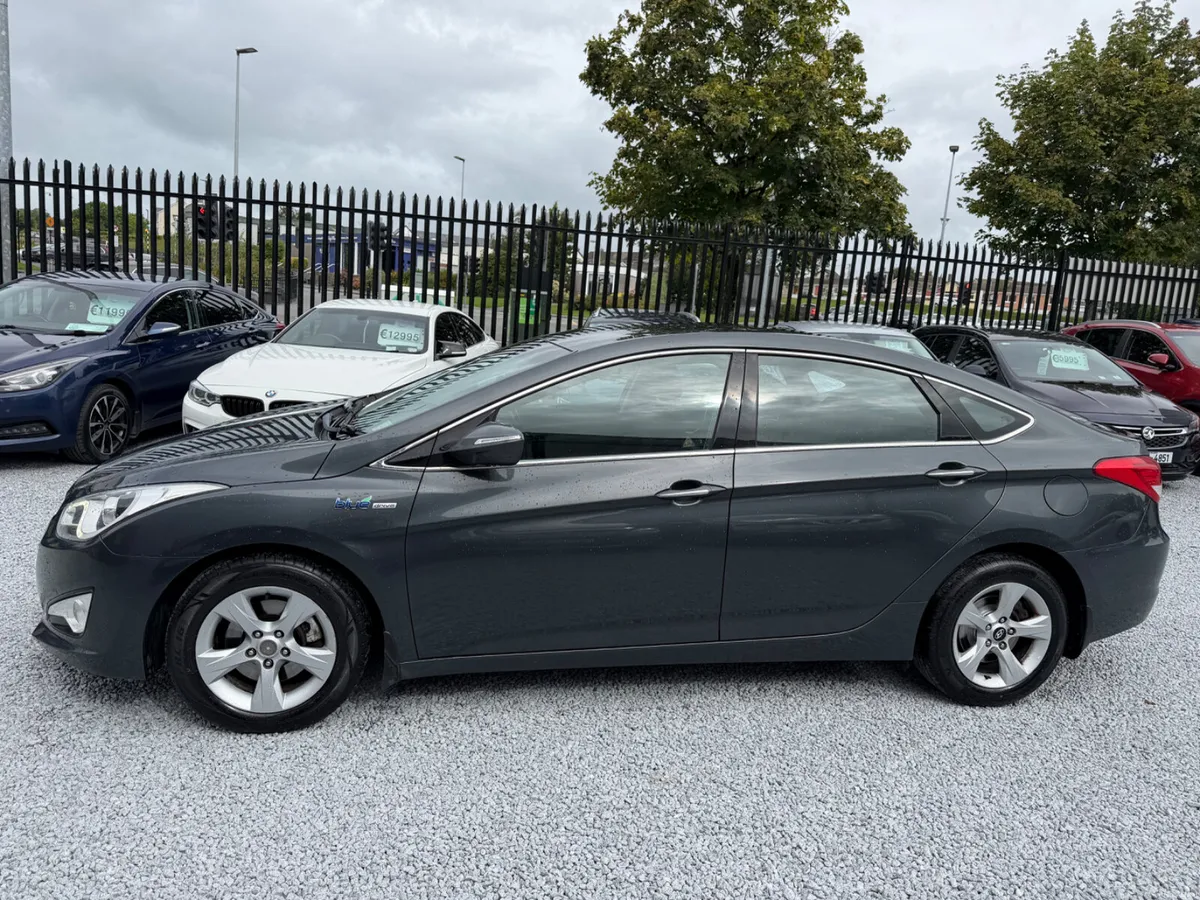 *NEW NCT* 2014 (141) Hyundai i40 1.7 Executive - Image 4