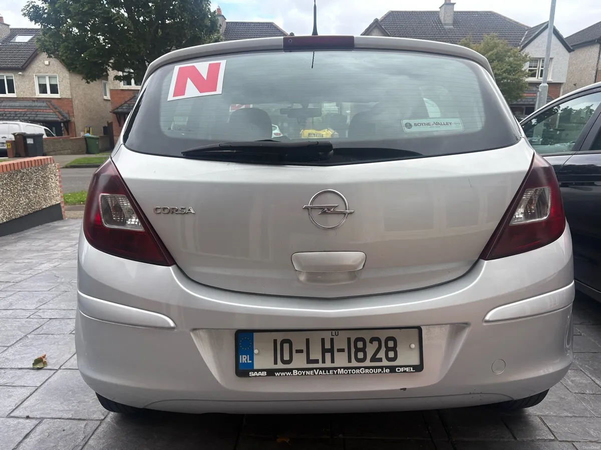 2010 Opel Corsa ** Low KMs ** - Image 4