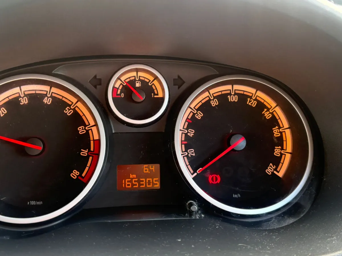Opel Corsa 2012 - Image 6