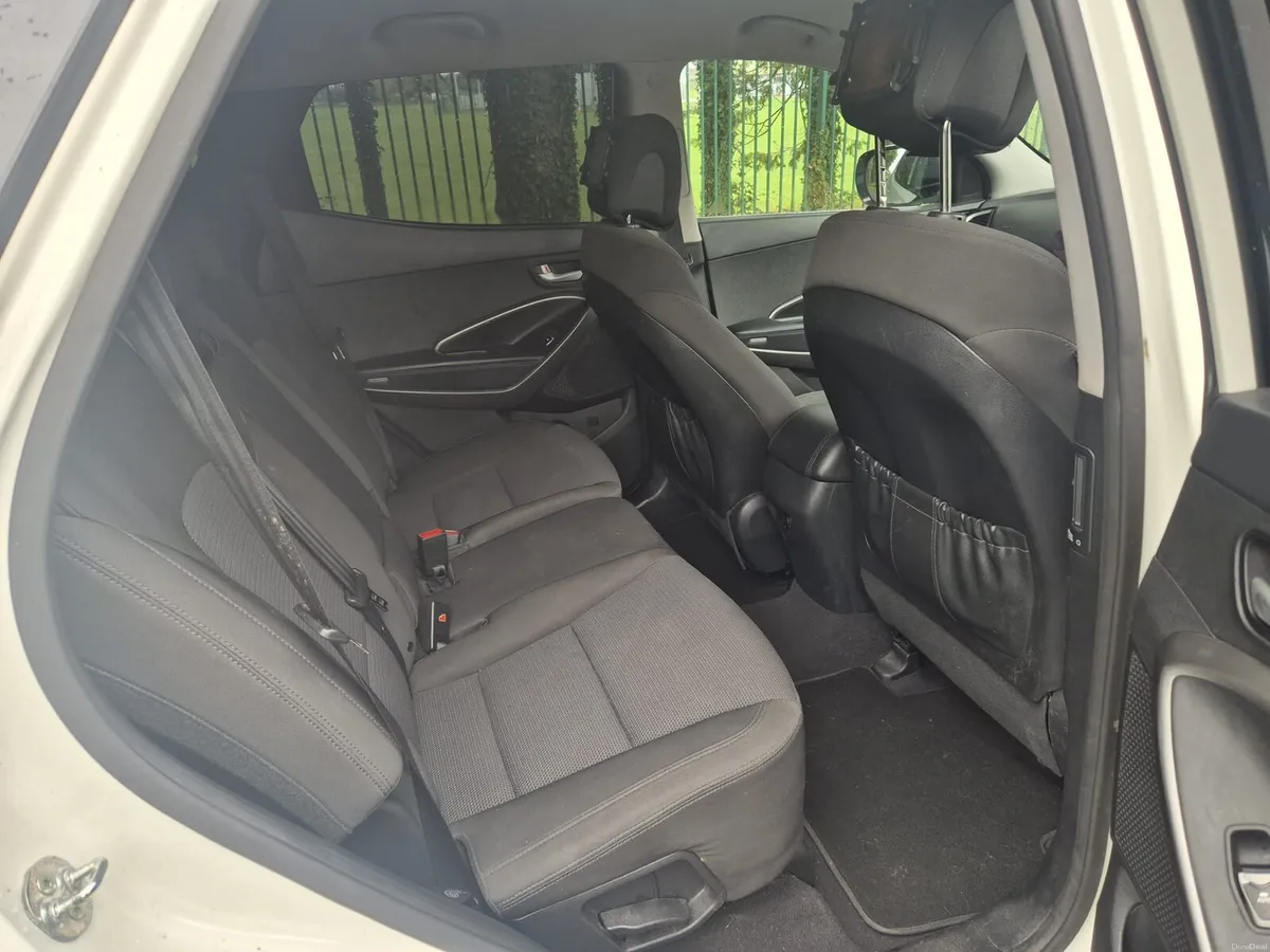 Hyundai santafe - Image 6