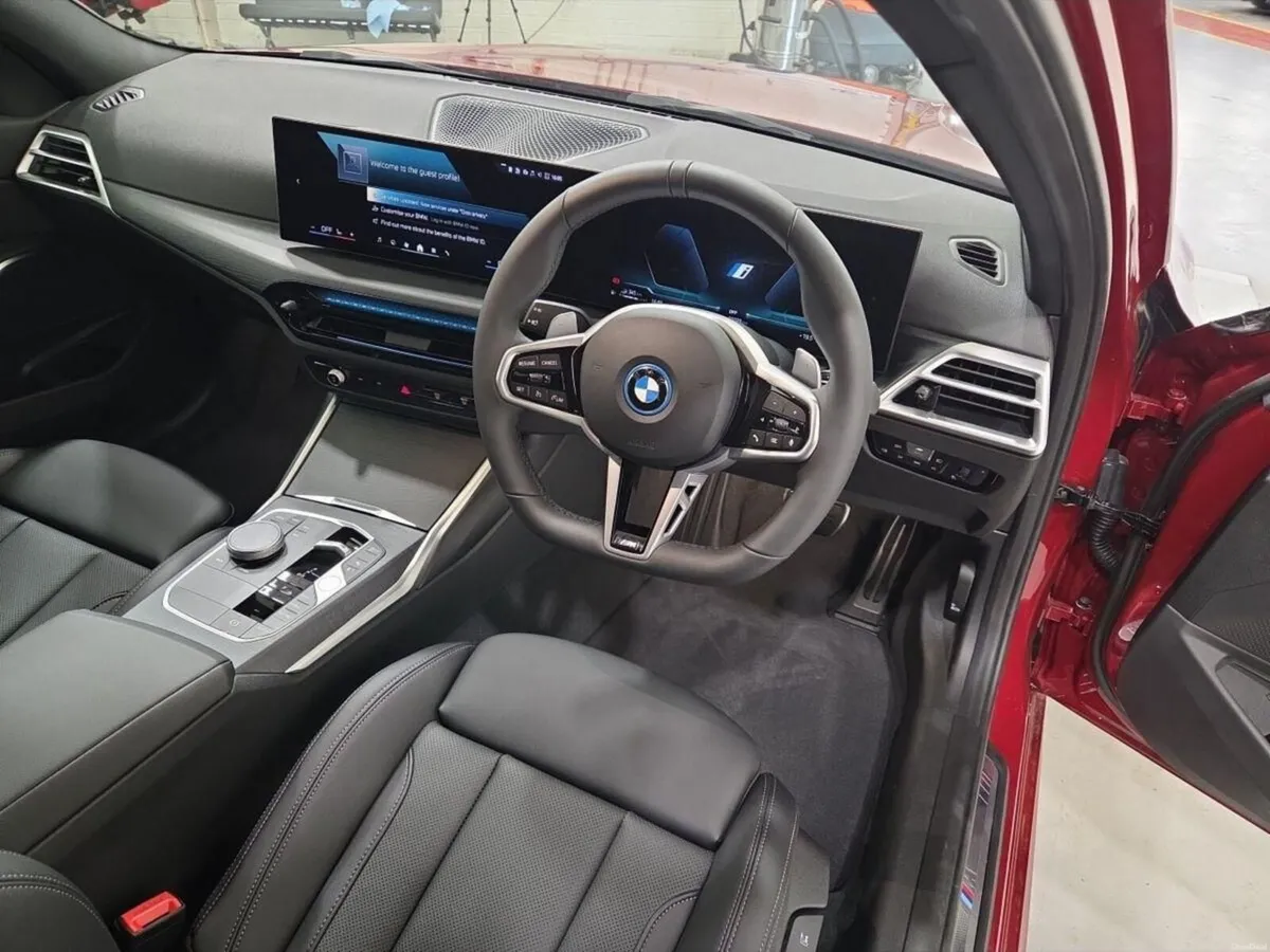 BMW 3-Series 330e M Sport Saloon - Image 6