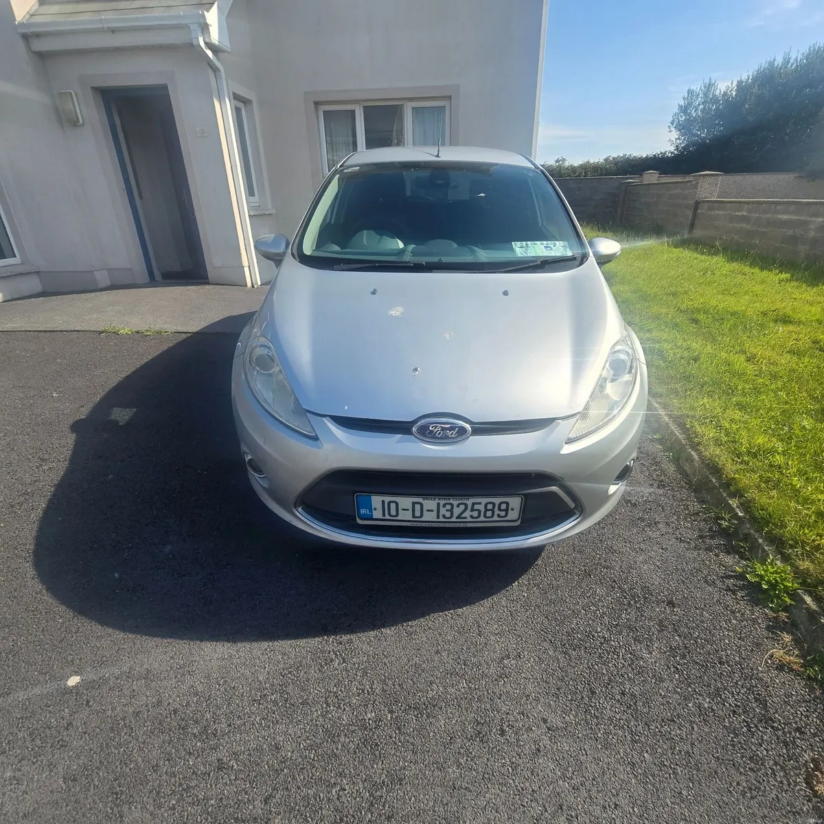 Ford Fiesta 2010 - Image 2