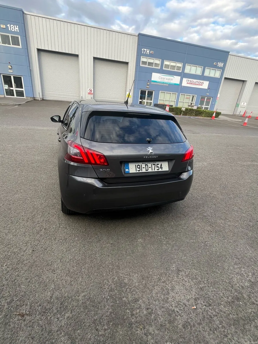 Peugeot 308 - Image 3