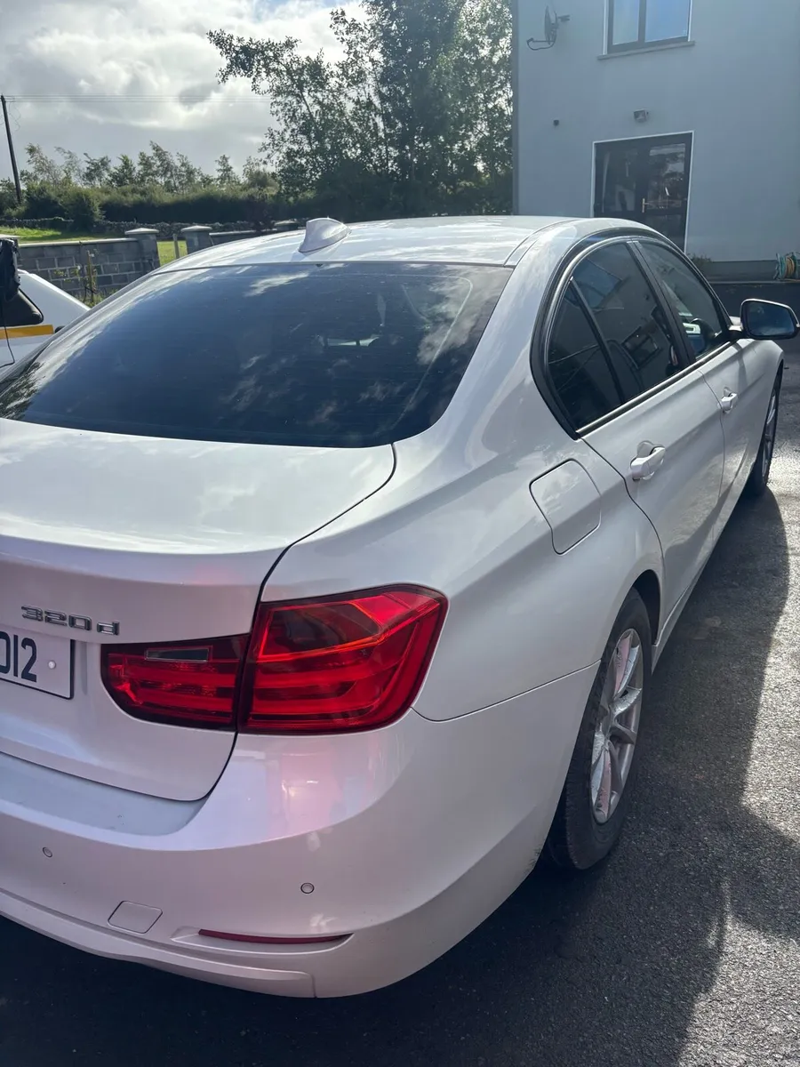 BMW 320d 2.0 diesel. - Image 4