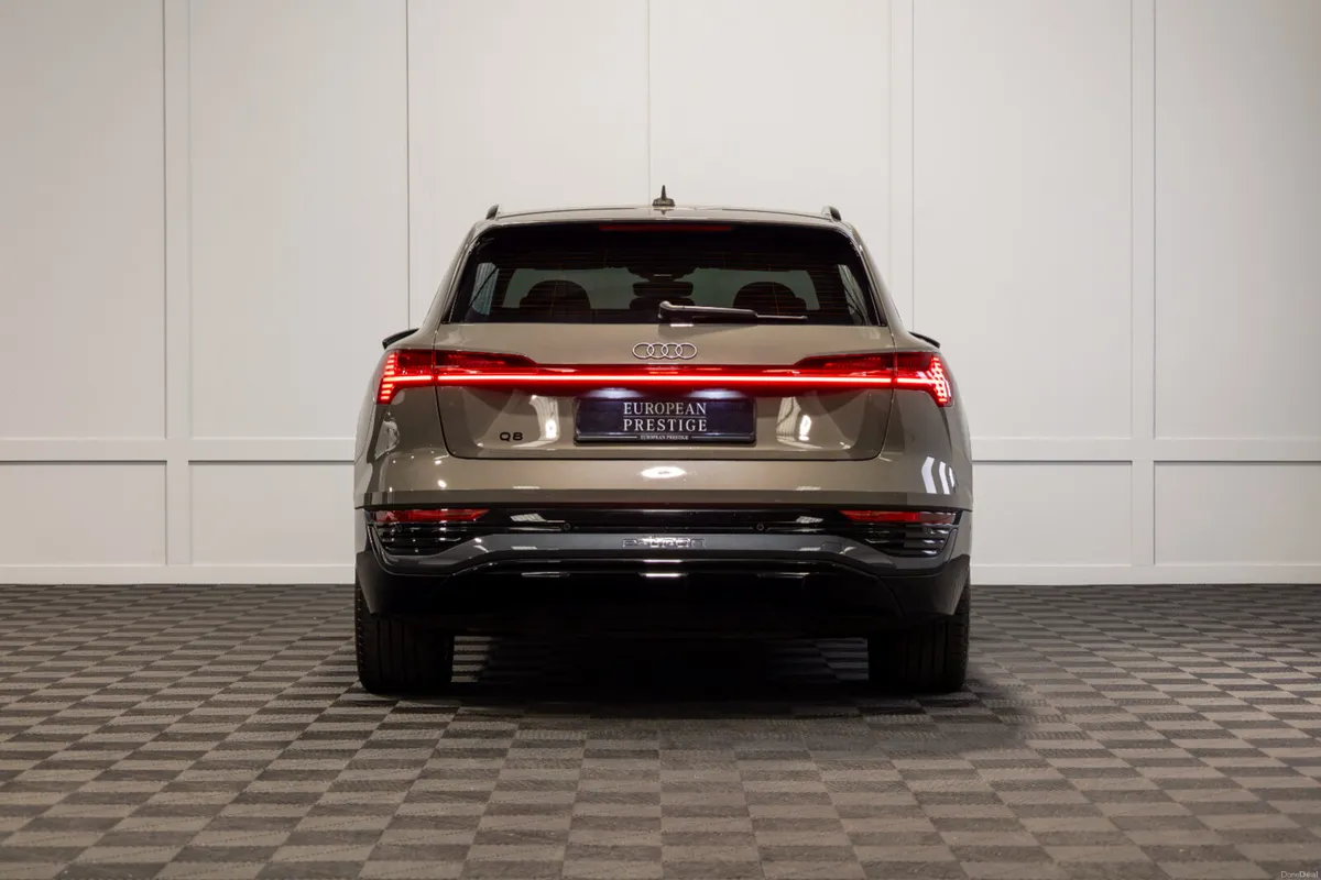 232 Audi Q8 e-tron Sport 50 Quattro - Image 5