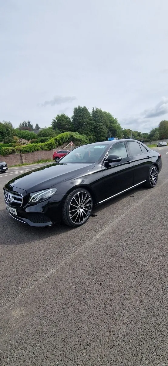 Mercedes-Benz E-Class 2018 - Image 1