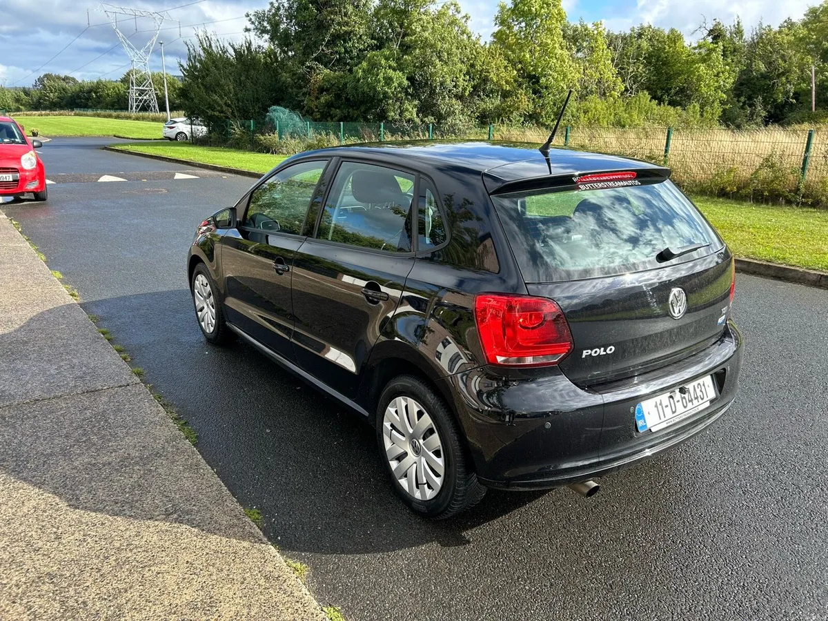 11 VOLKSWAGEN POLO 1.2 HIGHLINE  €6,950 LOW KMS - Image 4