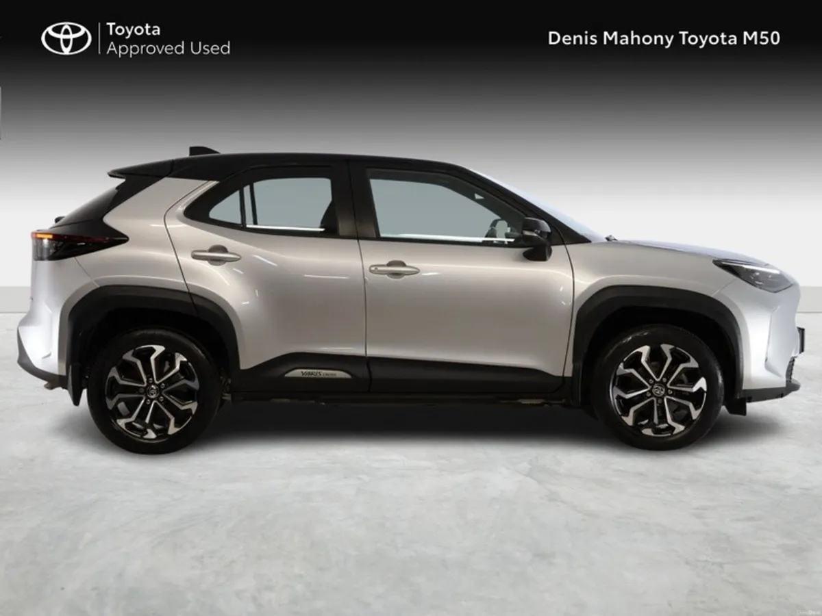 Toyota Yaris Cross Luna Sport Hybrid - Image 3