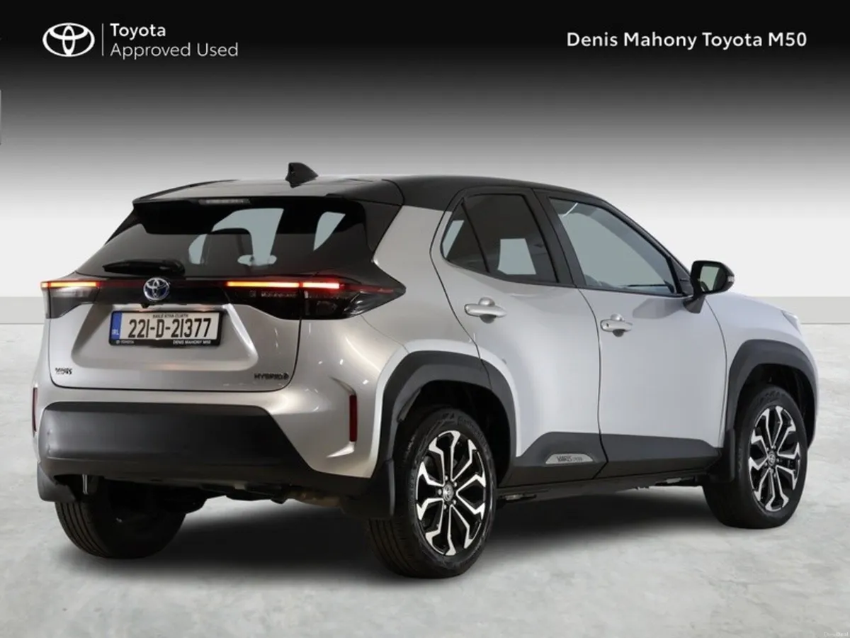Toyota Yaris Cross Luna Sport Hybrid - Image 2