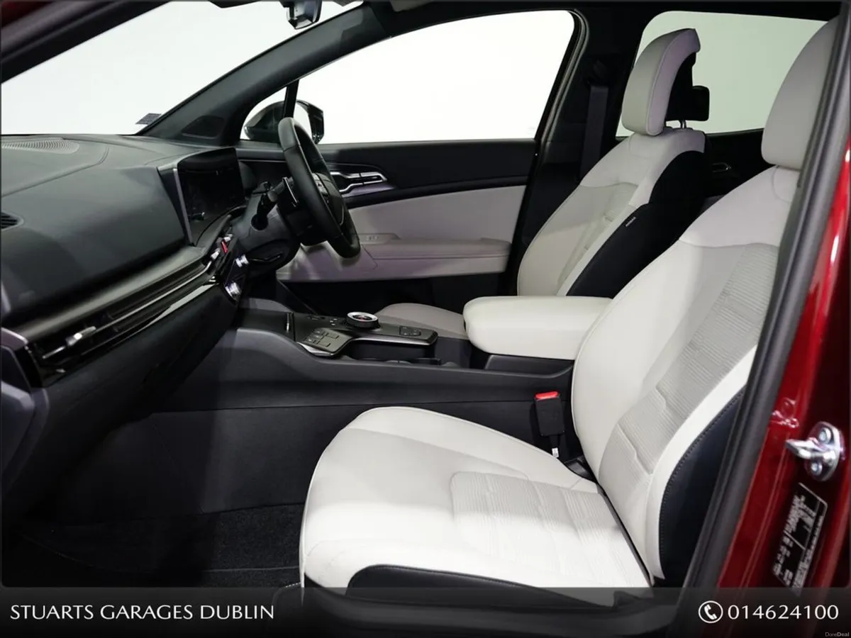 Kia Sportage HEV Black Edition 5DR - Image 3