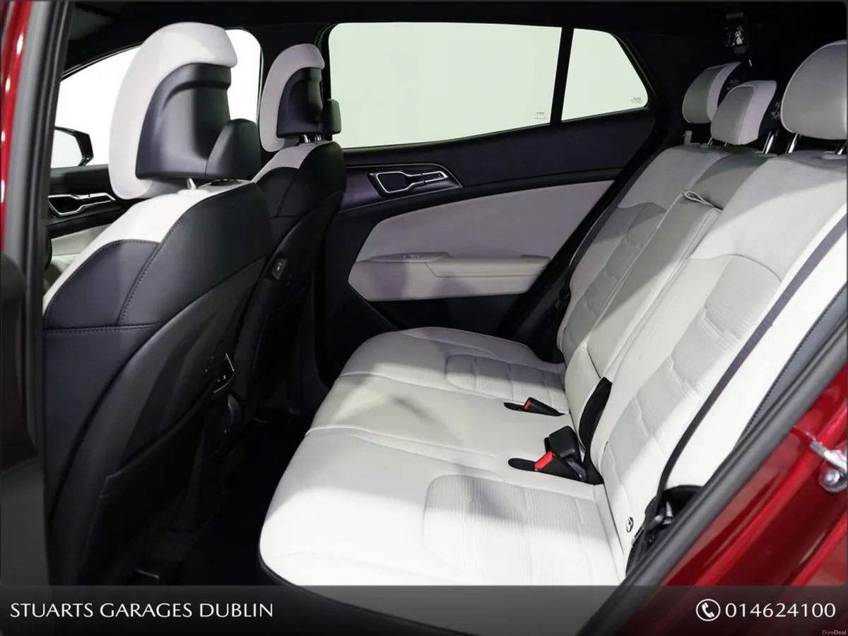 Kia Sportage HEV Black Edition 5DR - Image 5