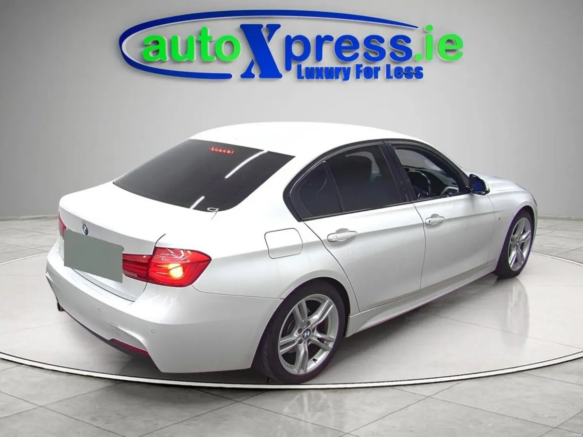 BMW 3-Series M-SPORT 320D, Reversing camera, Autom - Image 6