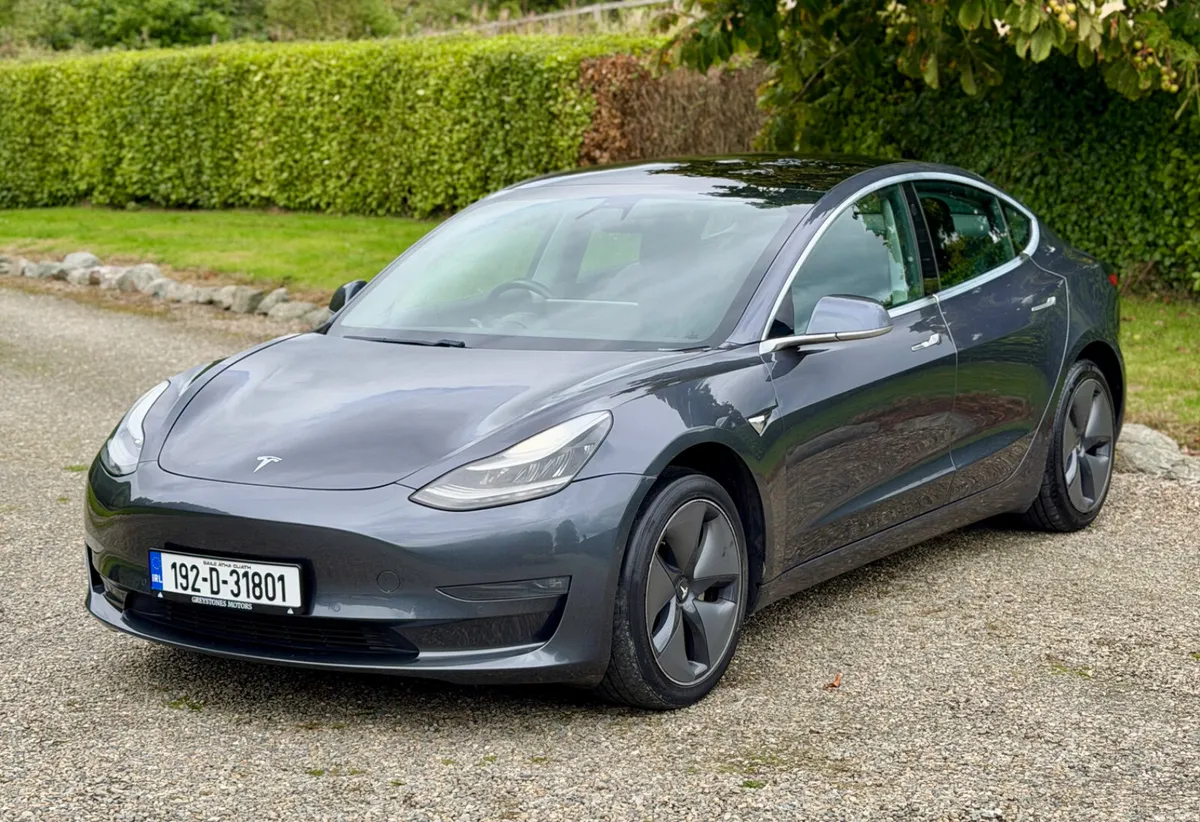 19 Tesla Model 3 Long Range DualMotor FulSelfDrive - Image 3