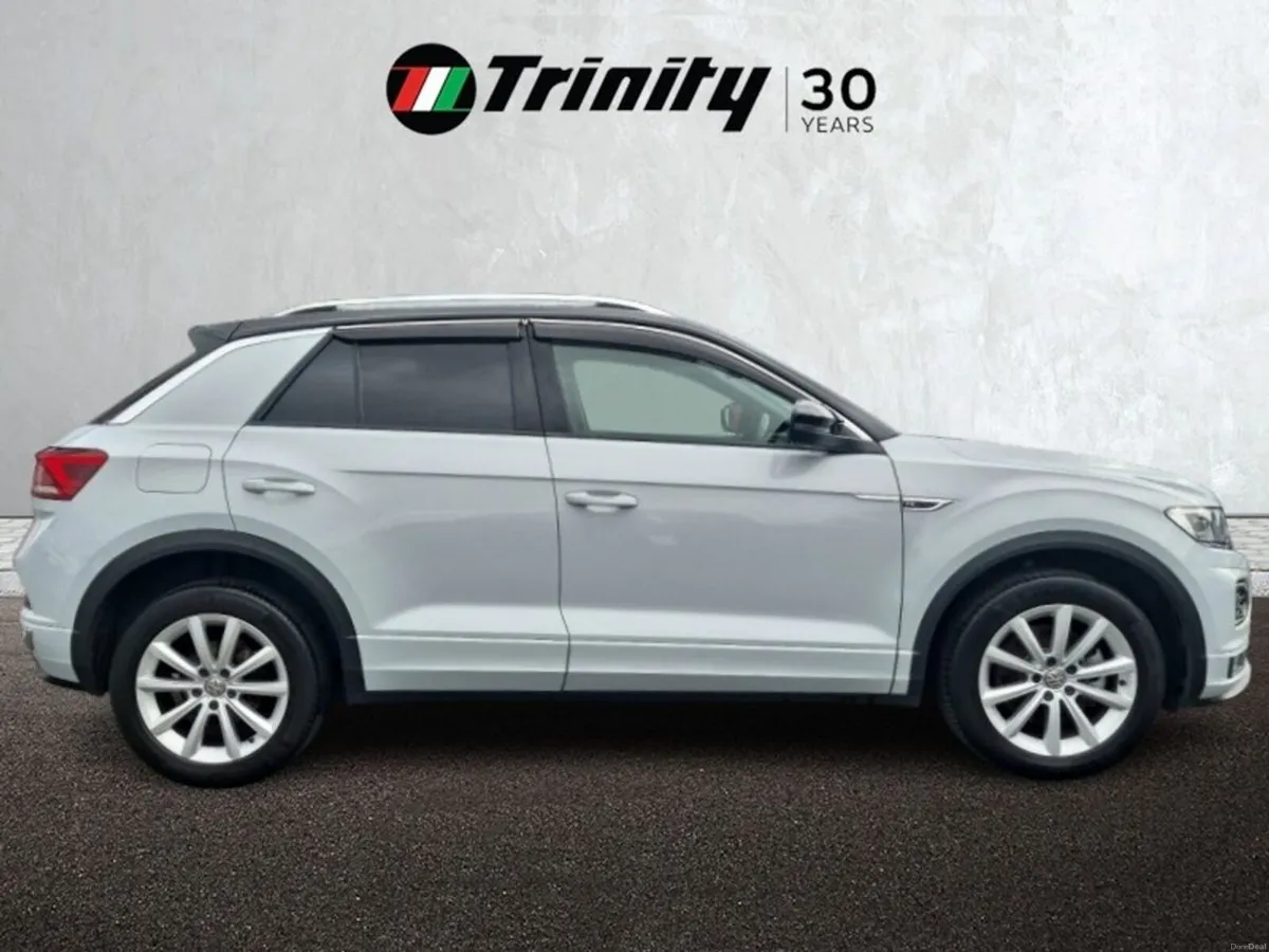 Volkswagen T-Roc ** R LINE ** AUTOMATIC ** HUGE SP - Image 5