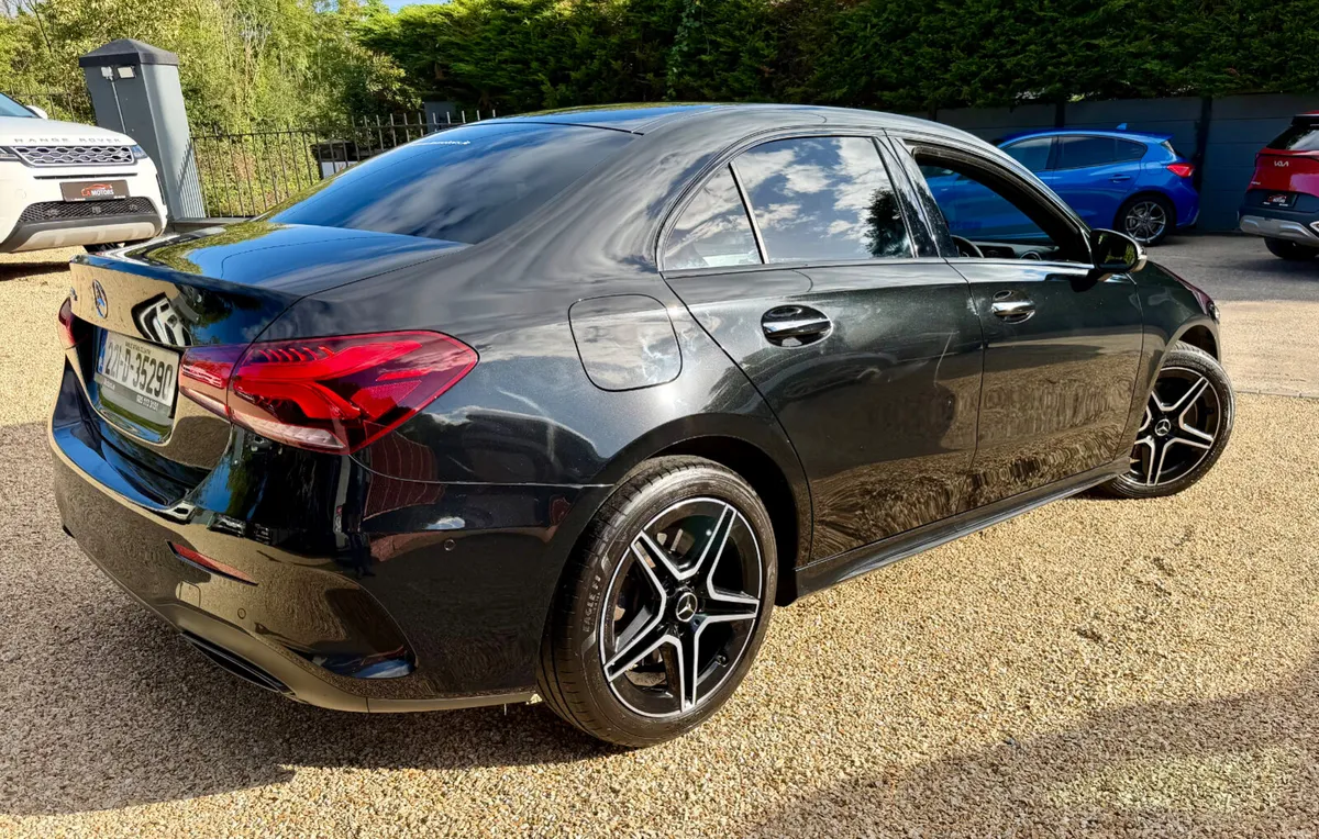 2022 Mercedes-Benz A250e AMG Premium - Image 3