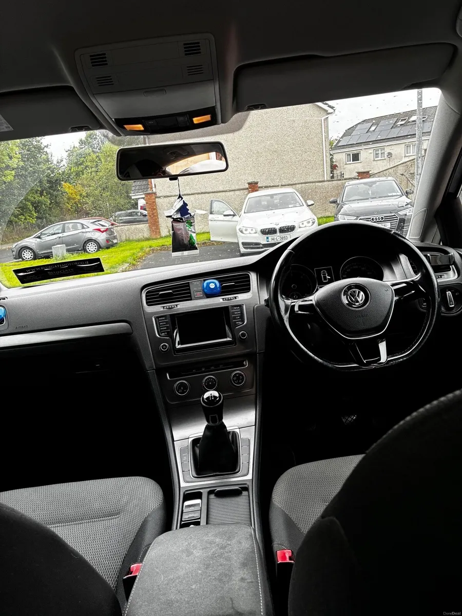 Volkswagen Golf - Image 6