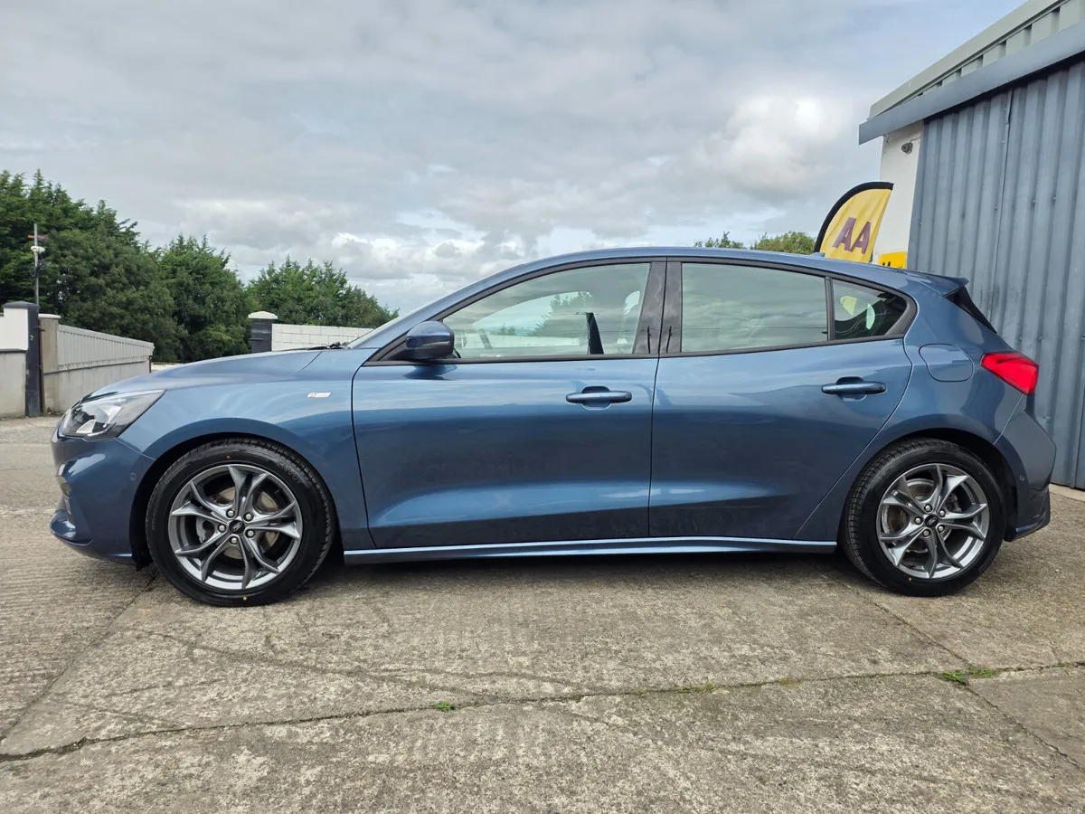 2021 FORD FOCUS ST-LINE * LOW MILES * AUTOMATIC - Image 5