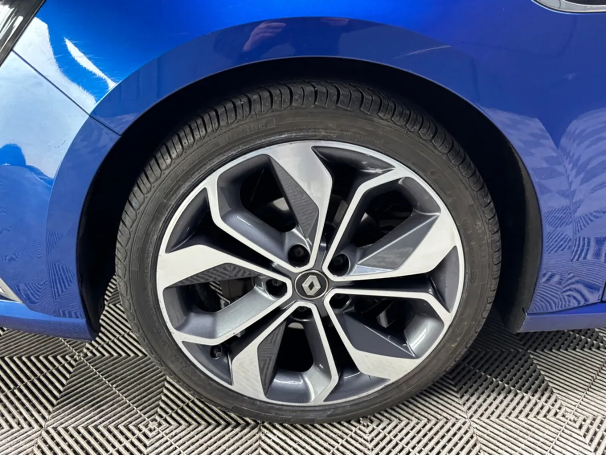 Renault Megane IV GT LINE NAV DCI 110 4DR - Image 6
