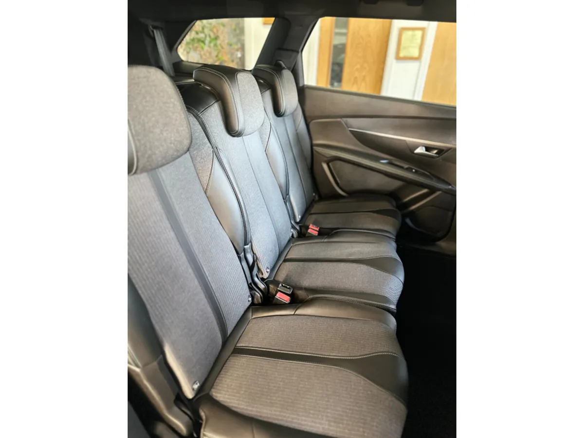 Peugeot 5008 FL ALLURE 1.5 BLUE HDI 13 - Image 6