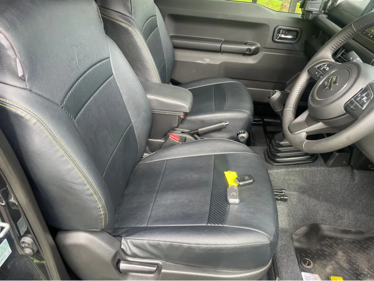 Suzuki Jimny Seated manual - Image 6