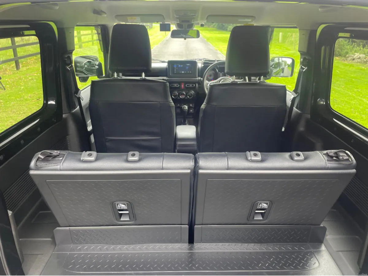 Suzuki Jimny Seated manual - Image 4