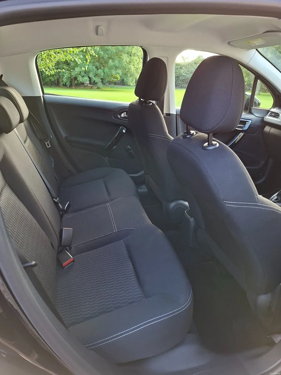 2019 Peugeot 208 1.2L - Image 6