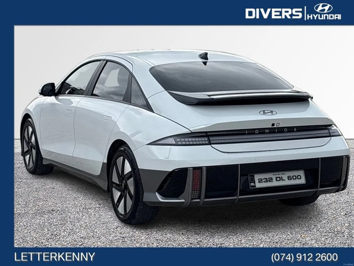 Hyundai IONIQ 6 Signature 77KWH Automatic - Image 2