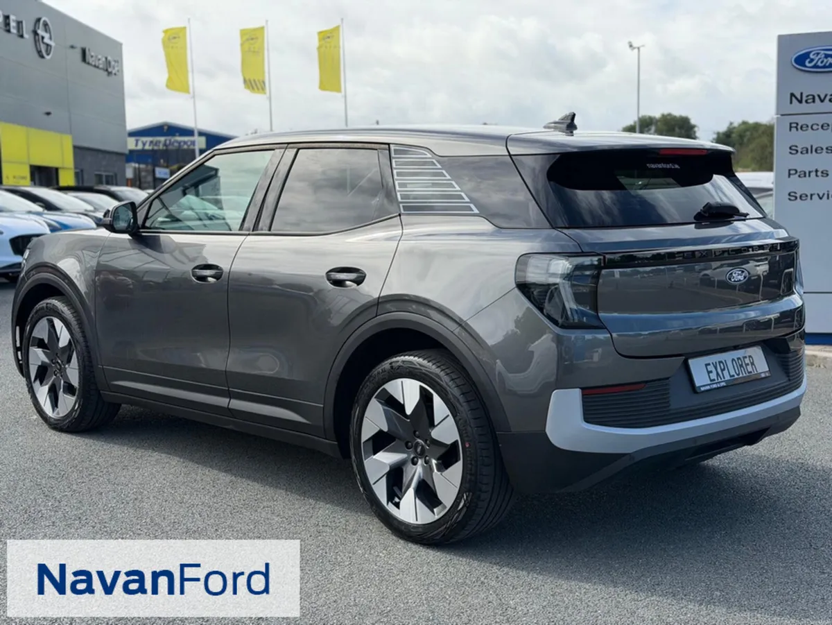 Ford Explorer Premium RWD 82kWh -  Extended Range - Image 6