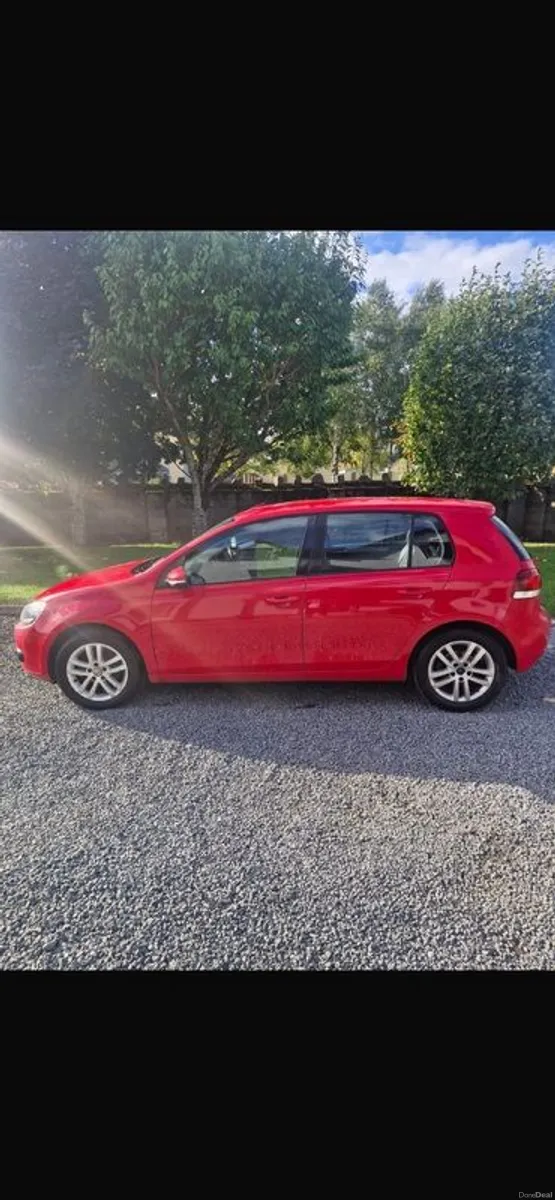 2011 Volkswagen Golf - Image 1