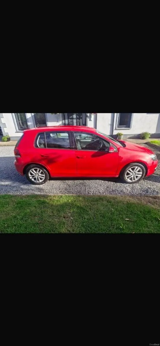 2011 Volkswagen Golf - Image 3