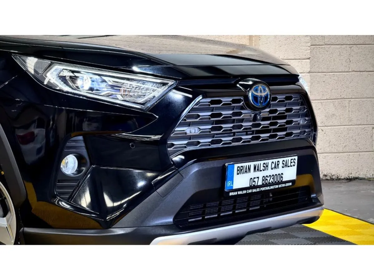 Toyota RAV4 4WD HYBRID G - Image 3