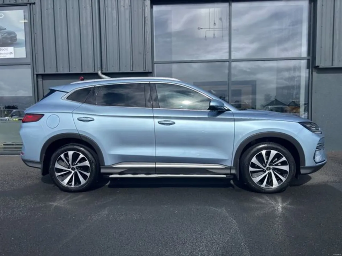 BYD SEAL U DM-i Comfort 26.6kWh **125km EV Range** - Image 3