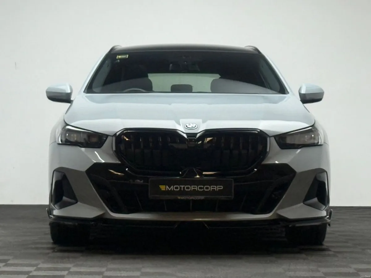 BMW 5-Series 530E M SPORT *PAN ROOF* - Image 2